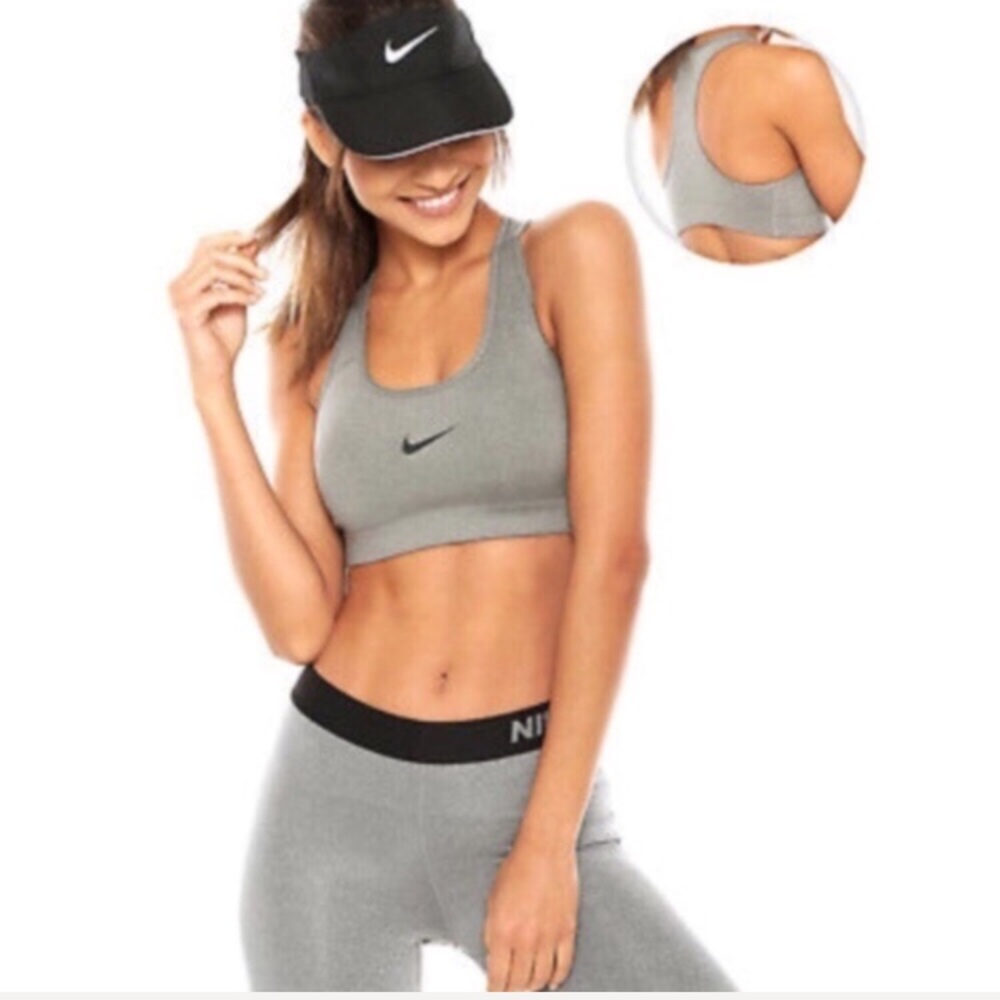 Nike Classic Compression  Bra(removable pad)